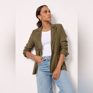 Evereve Perry Linen Blend Single-Breasted Relaxed Fit Blazer in Olive size M